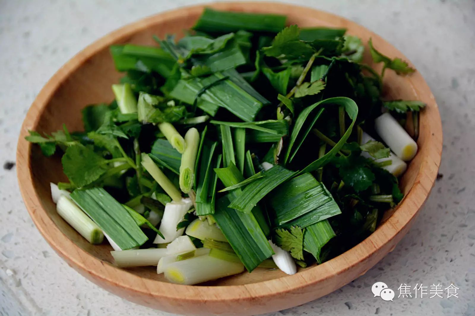 2小料搞齐——香菜与蒜苗齐飞