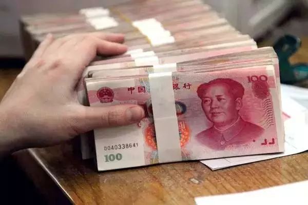 【关于借钱这事】借钱时是大爷,收钱时是孙子,别透支了你的人品掩耳.