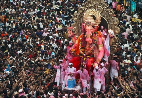 印度教,但多数重要节日如diwali(排灯节/光明节),holi(色彩节)和