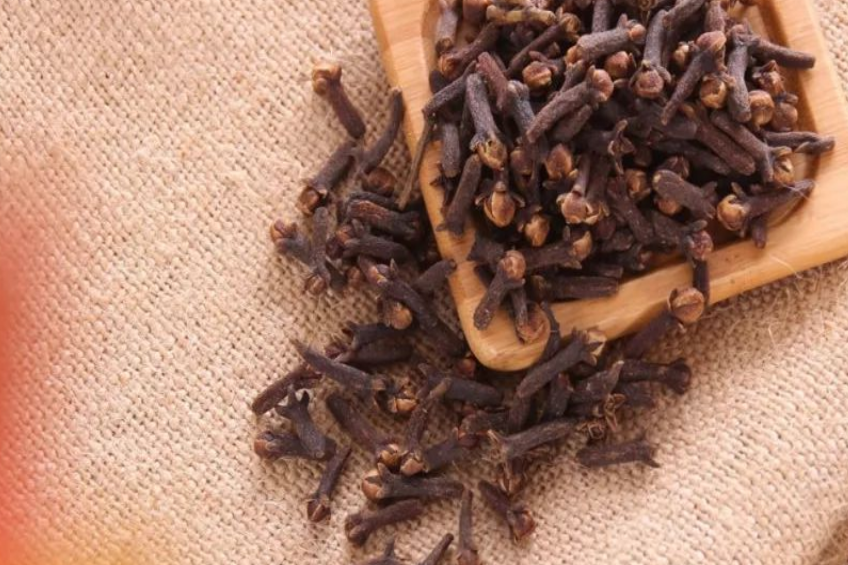 上治颈椎，中治腰椎，下治膝盖！这个方法快失传，请收藏！