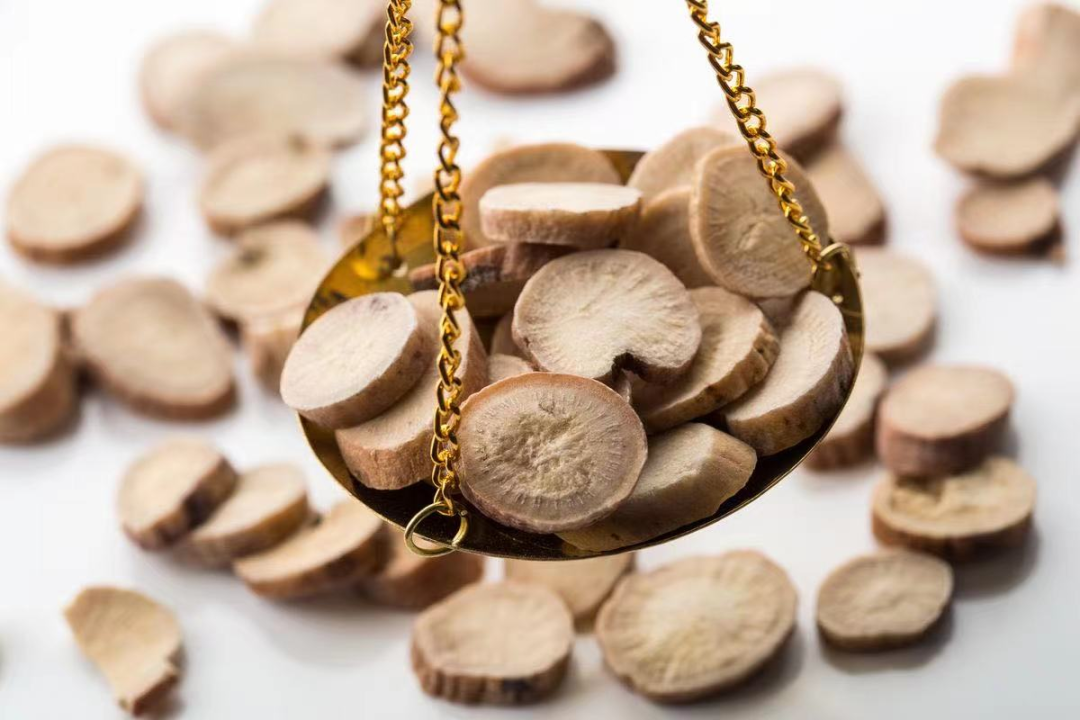 1800年前，医圣张仲景治疗腿抽筋，只用了一个2味药的方子