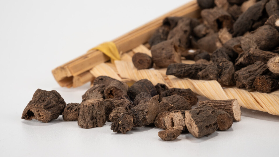 肾虚、力不从心？简单三味药泡水喝，健脾补肾、收精骨髓