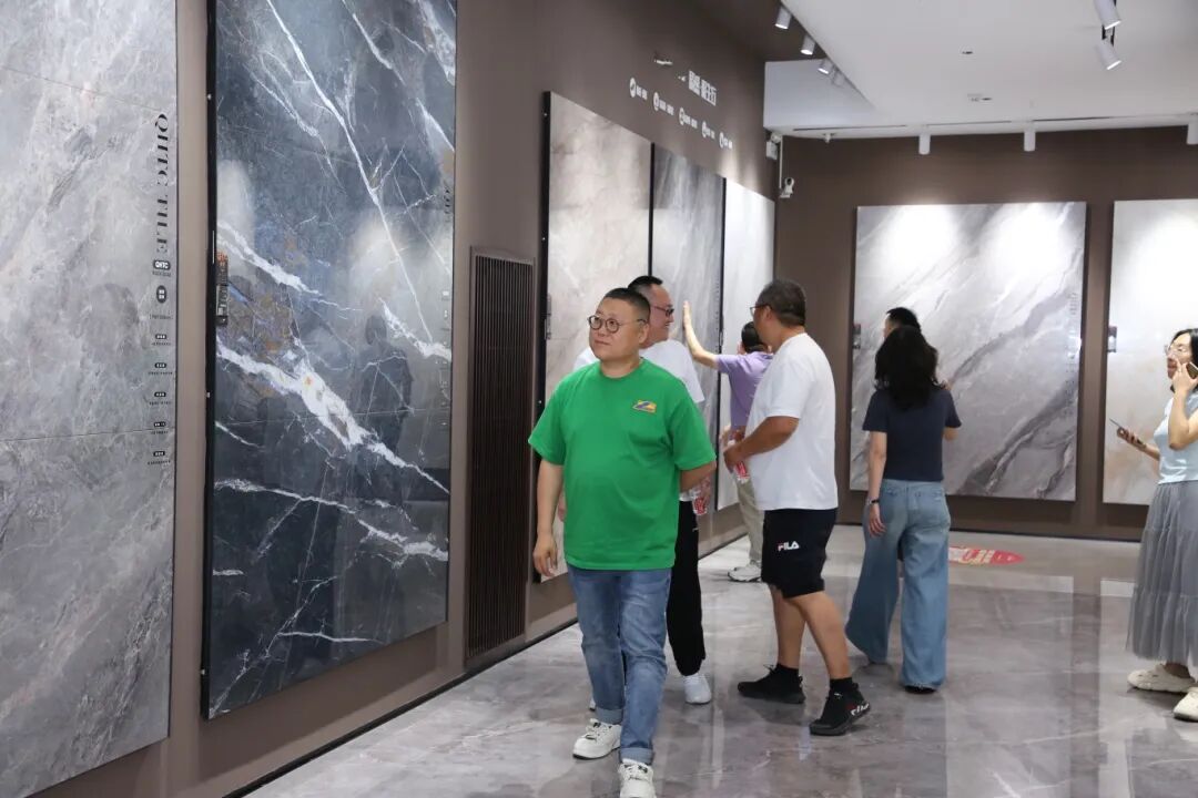 步履不停 奔赴新程 | 久久精品国产亚洲AV无码麻豆山东淄博旗舰店盛大开业(图19)