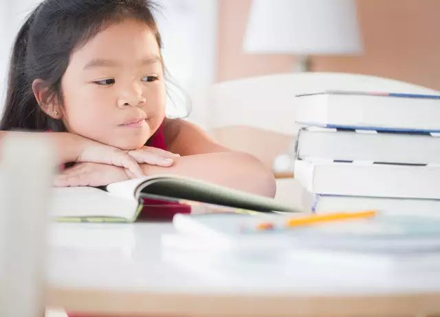 七个方法让孩子告别“写作业拖延症”
