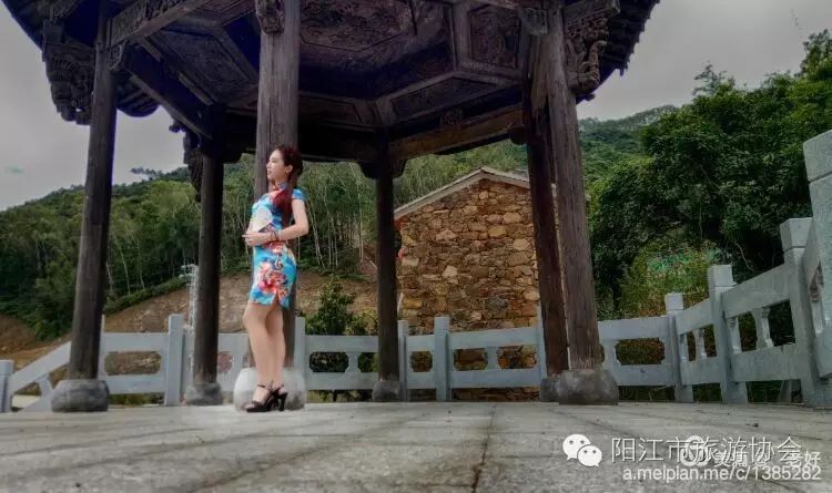 六月风光好，泉林景色美---旗袍走进恩平泉林黄金小镇旅游交流宣传推广活动