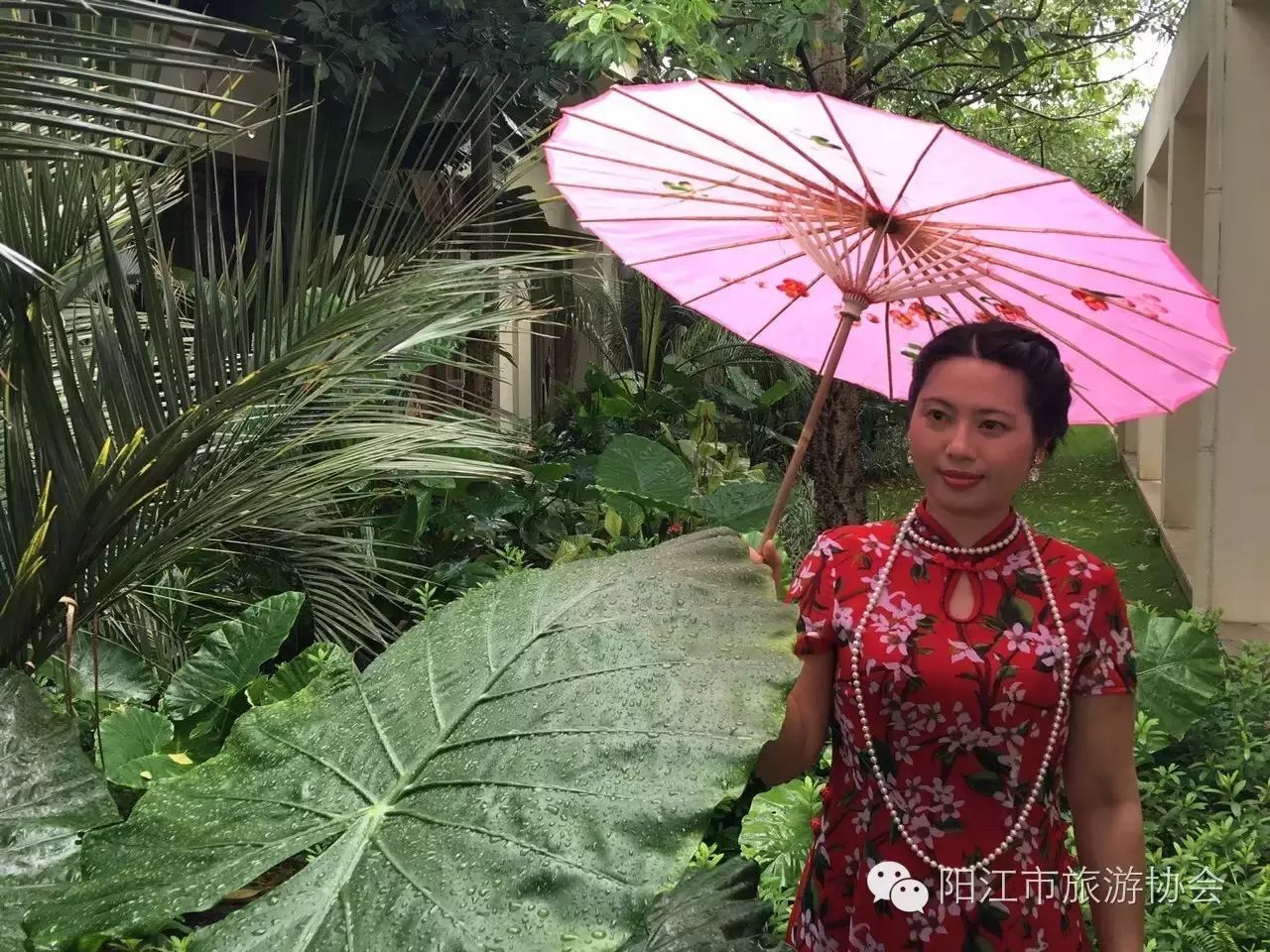 六月风光好，泉林景色美---旗袍走进恩平泉林黄金小镇旅游交流宣传推广活动