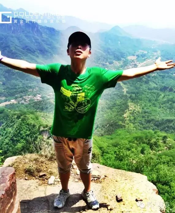 强者定律：坚强的人一定健身