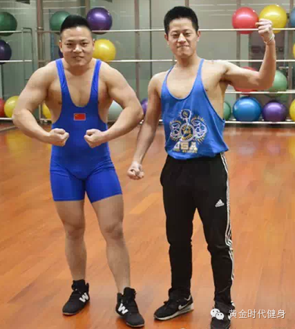 黄金时代强壮男出没,你想像不到的生猛......... 黄金时代强壮男出没,你想像不到的生猛.........