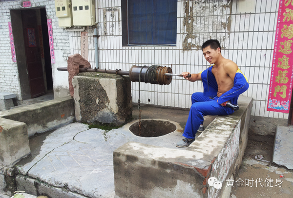 励志：瘦子逆袭肌肉型男，赢取女神心！