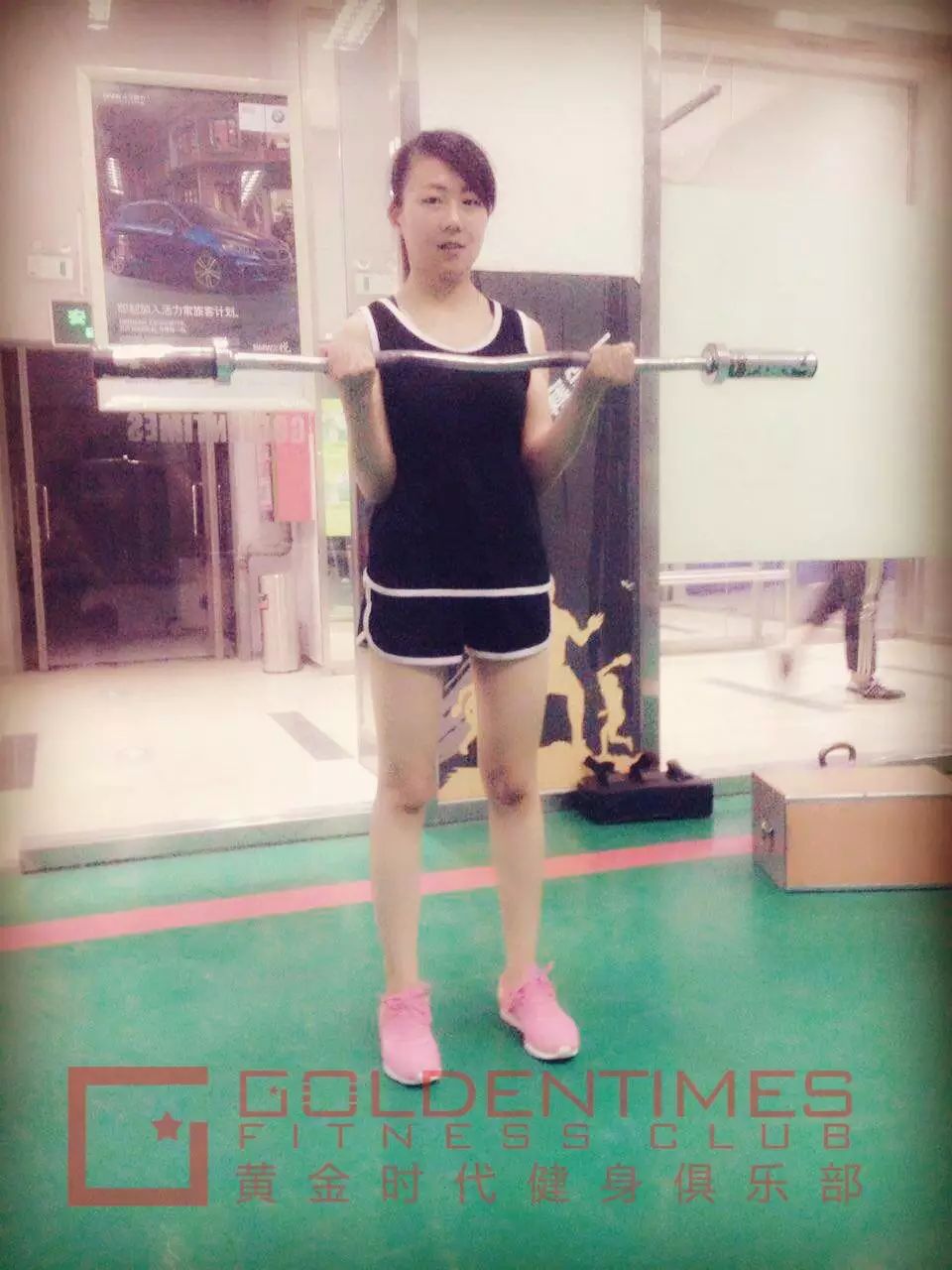 约吗，一起去练马甲线？