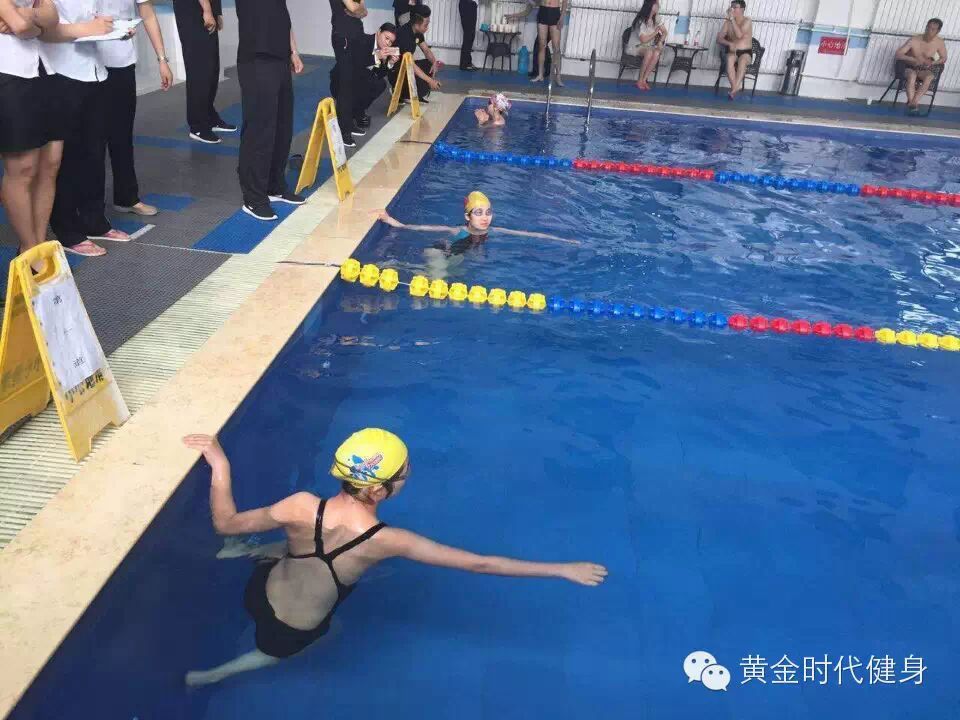 第二届黄金时代游泳黄金联赛预赛精彩图片赏析