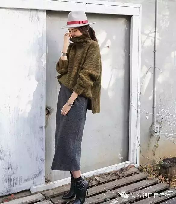 温暖方案一：针织衫+半裙的女人味