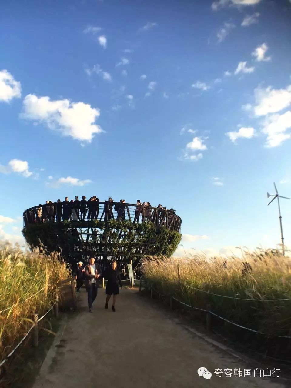 登上田园中心的天空眺望台