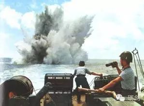尼丹小：浅水喧闹 <wbr>深潭无波