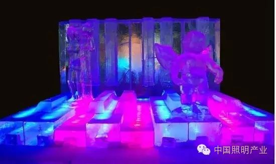 欧普照明全彩洗墙灯惊艳国际LED冰雪设计赛