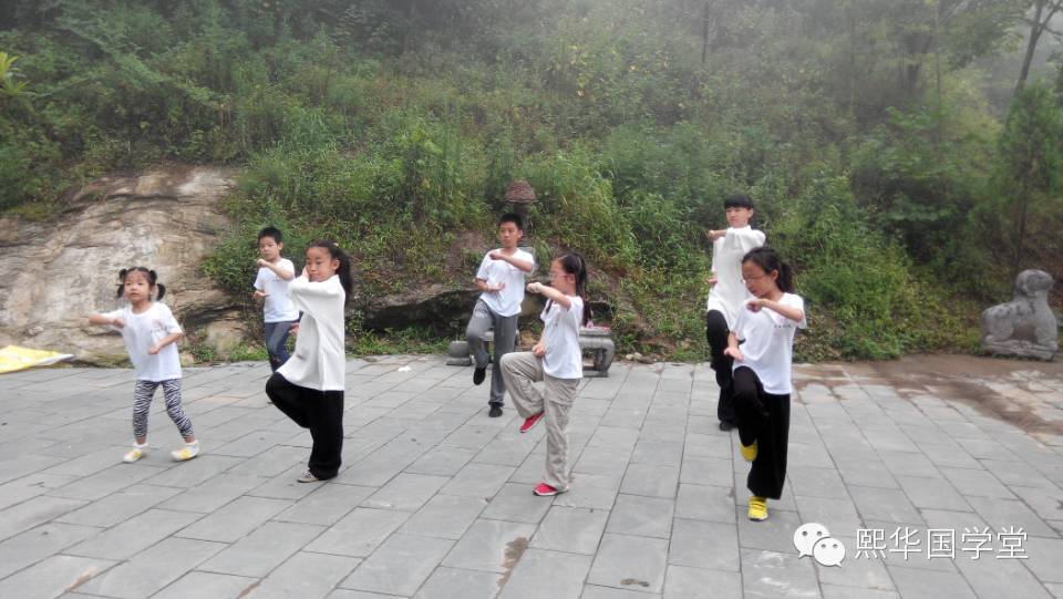 『少年强』儿时习武,既锻炼身体又培养良好性格!
