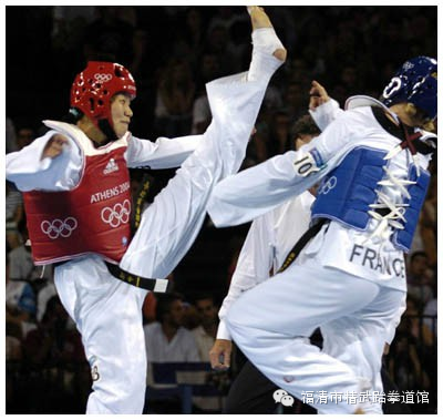 跆拳道比赛中常见的八种腿法和一种拳