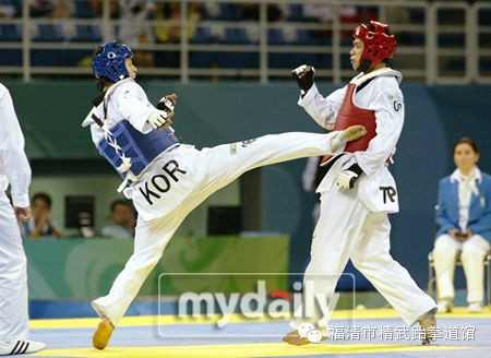 跆拳道比赛中常见的八种腿法和一种拳