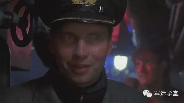 《从海底出击》（Das <wbr>Boot）