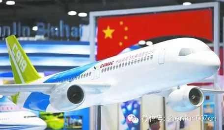 刀口评论：C919横空出世，吓破胆的居然不是波音和空客