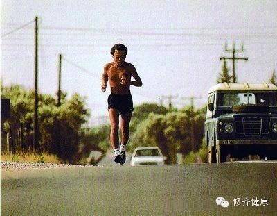 【早安心能量】梁文道：村上春树的跑步修行