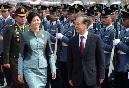 她曾是国家总理,如今却在街头卖大米...... - 超人 - xji630203525700水上人 她曾是国家总理,如今却在街头卖大米...... - 超人 - xji630203525700水上人