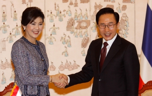 她曾是国家总理,如今却在街头卖大米...... - 超人 - xji630203525700水上人 她曾是国家总理,如今却在街头卖大米...... - 超人 - xji630203525700水上人
