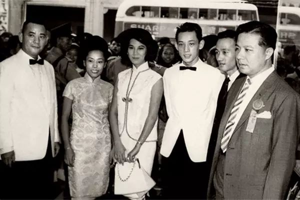 “英皇”杨受成：发誓不坐奔驰，如今坐最贵的劳斯莱斯