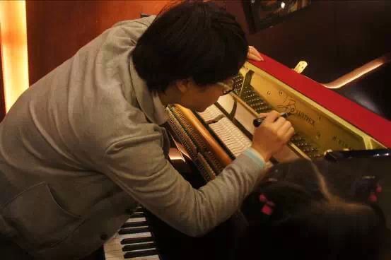 2015年1月11日 fun88乐天堂艺术家宋思衡钢琴独奏音乐会暨大师班活动—？谡