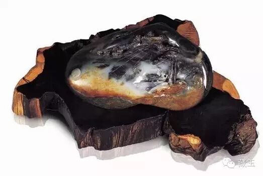 黒白分明！とっても可愛い和田玉の大きめ猫★籽料青花 浅聊和田玉中的青花玉