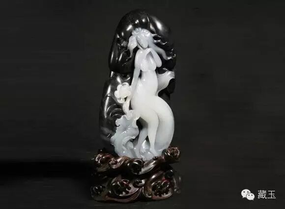 黒白分明！とっても可愛い和田玉の大きめ猫★籽料青花 Amazon.co.jp: 糸魚川翡翠 勾玉 18mm 白黒セット 糸魚川 ヒスイ