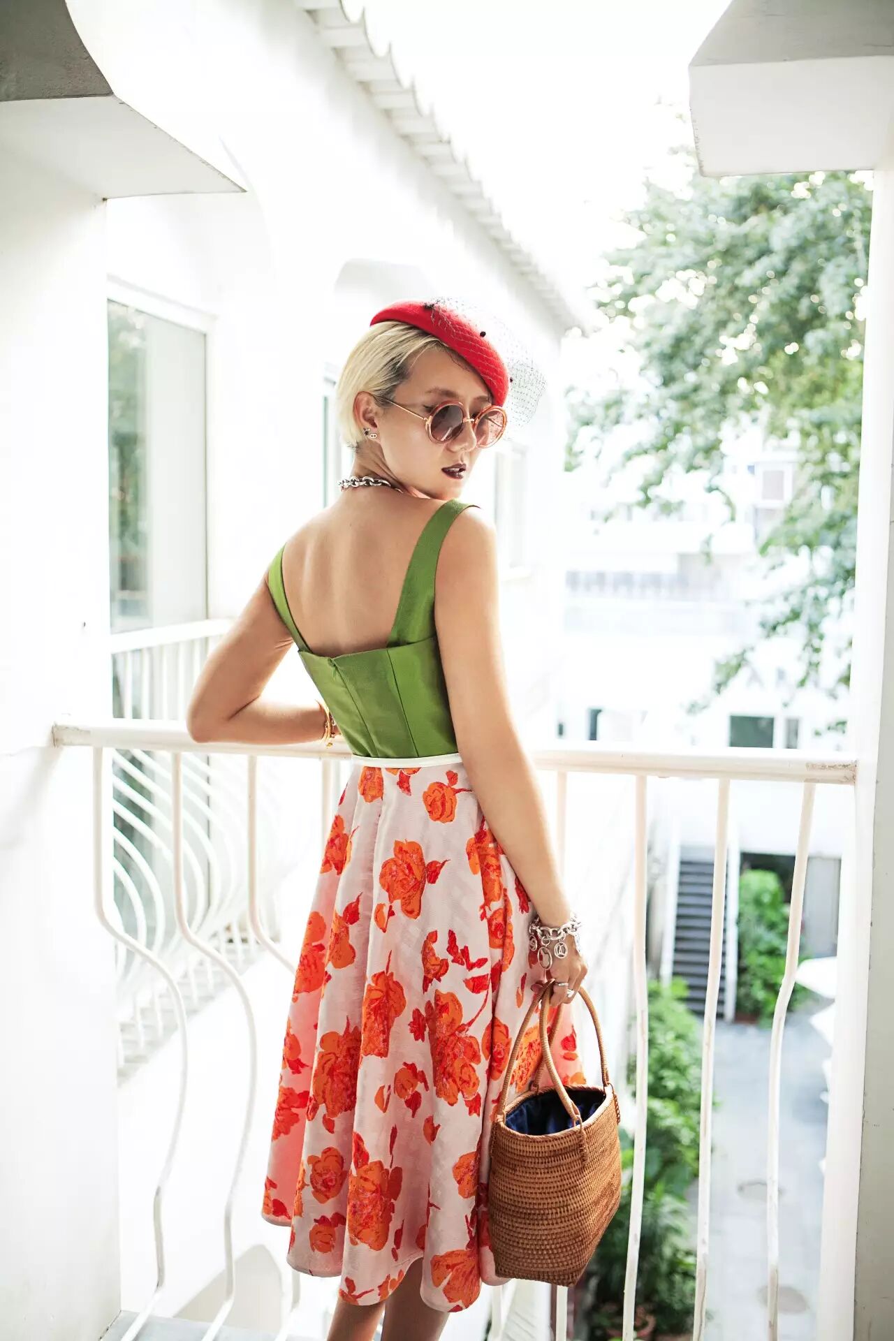 她是上海小姐，她是再见却胜似初见的设计师曹议文--YIWEN <wbr>STUDIO创始人