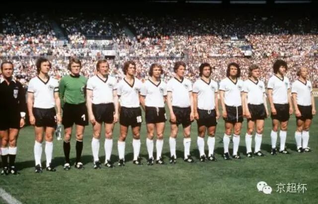 世界足坛巨星秘闻