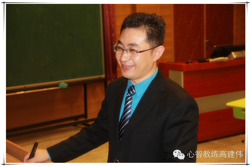 所谓的教育就是把一个人的内心真正引导出来，帮助他成长成自己的样子!