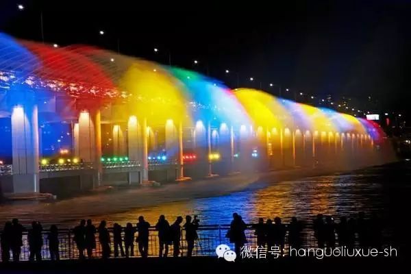 今夏首尔五座大桥亮灯璀璨夜景吸引中日游客