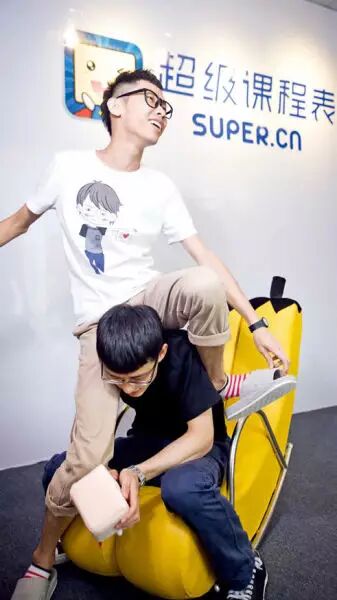 【新易时评】他为何击怒周鸿祎与俞敏洪两位大佬？