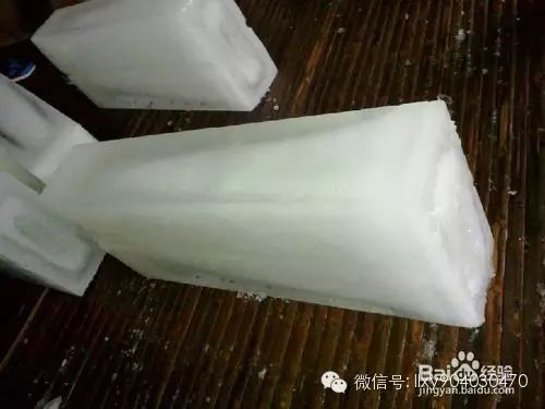 衣服粘上口香糖怎么洗