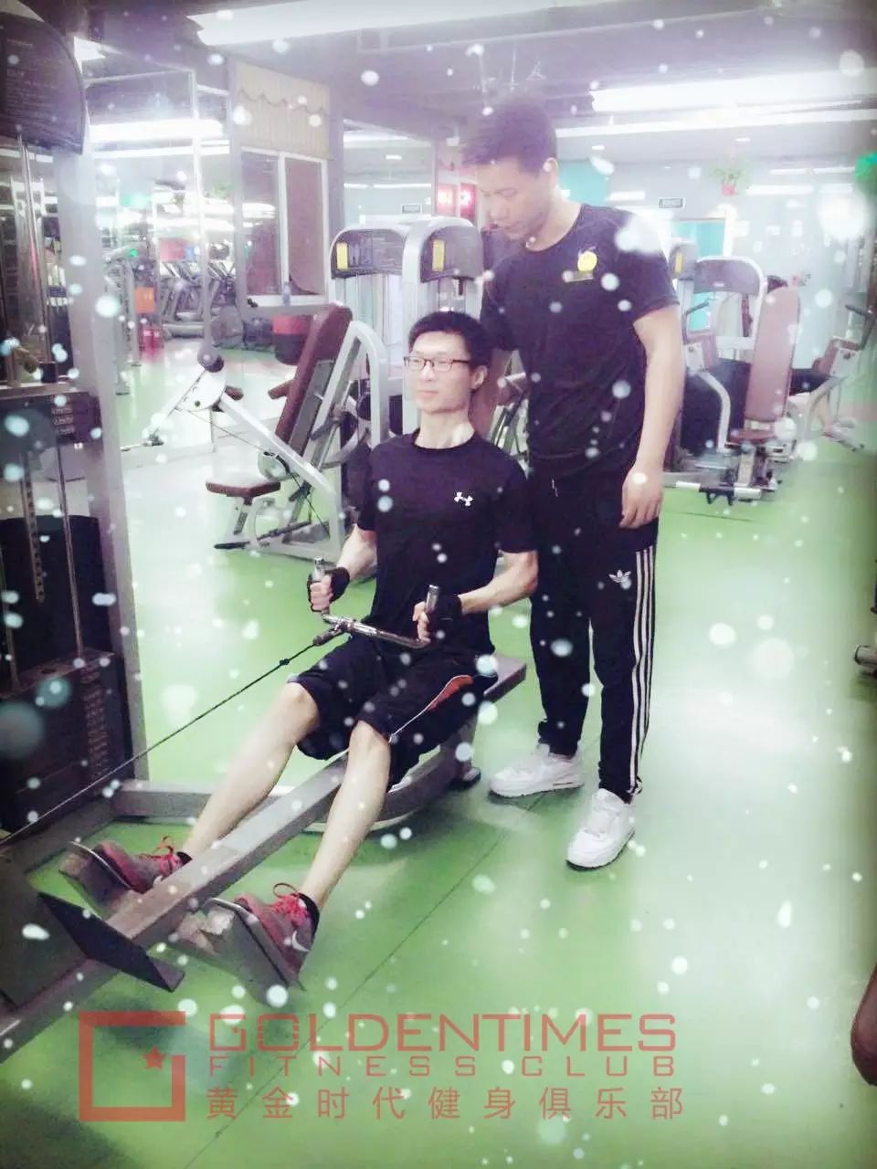 谁说宅男成不了肌肉男？！