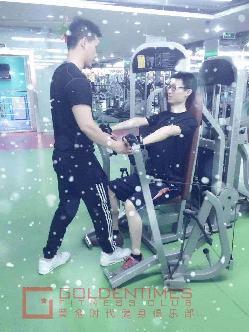 谁说宅男成不了肌肉男？！