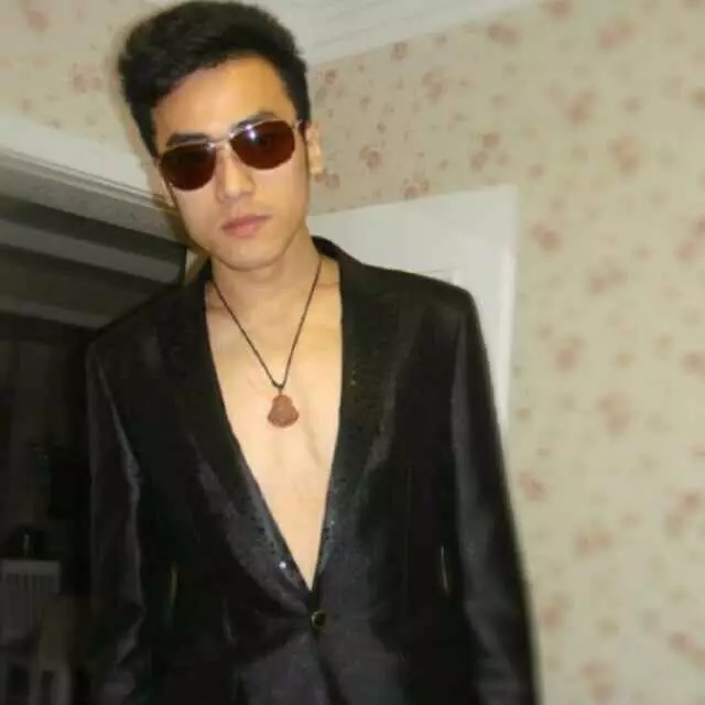 长腿欧巴-最受白领欢迎的TKD男神吉冰