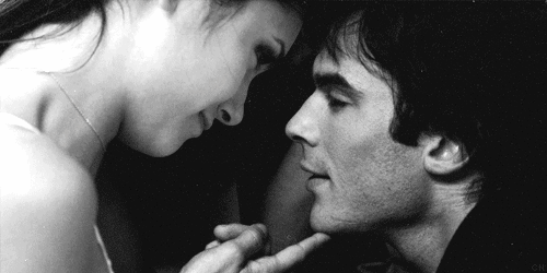 观察|女主角走了，《吸血鬼日记》怎么继续？