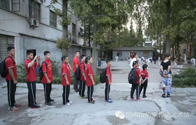 国骅聚星文化武术学校来我馆进行交流学习活动