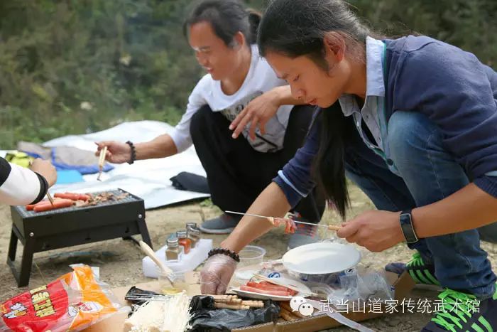 秋色怡人,一起烧烤去!