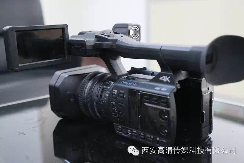 器材 丨 松下首款 4K 便携式手持摄录一体机AG-FC100MC！