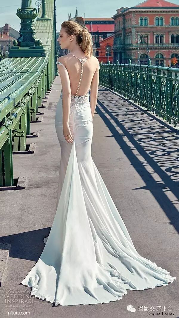 这才叫婚纱~美得我眼睛都没眨一下，大爱！