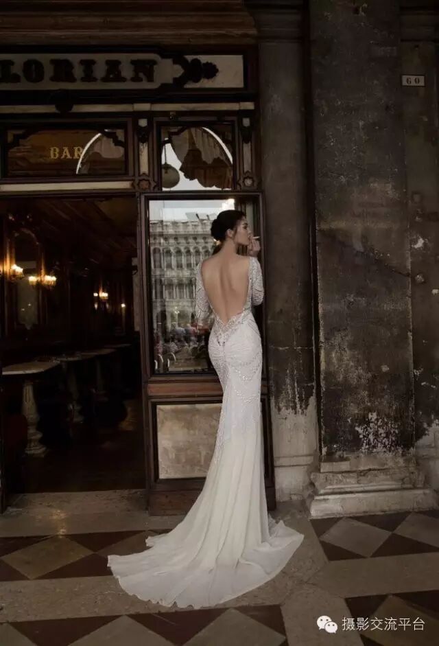 这才叫婚纱~美得我眼睛都没眨一下，大爱！