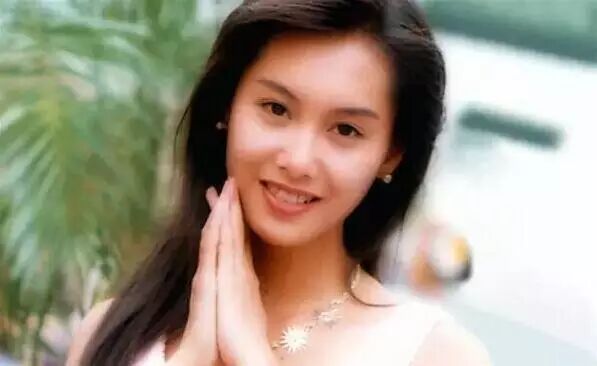 朱茵告诉你,嫁给一个&ldquo;炫妻狂魔&rdquo;是一种怎样的体验!