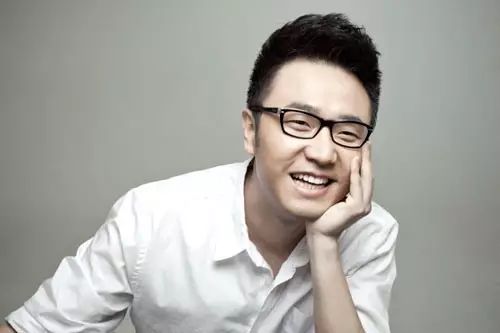 【娱乐】王铮亮升级当奶爸,同是快男的张杰为何迟迟没有...
