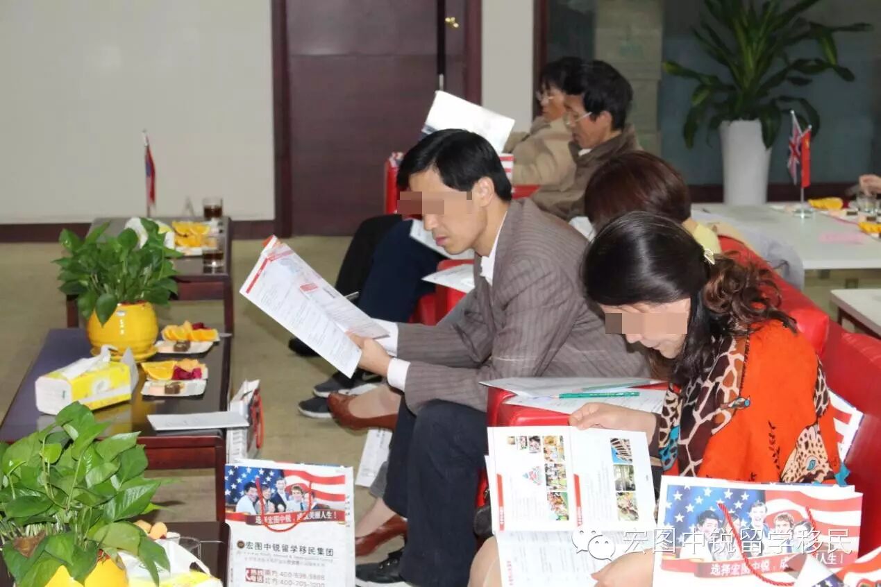 美国前移民局局长，强势来泰！零距离解析如何就读美国一流大学，留学生毕业后如何留美工作并获绿卡！