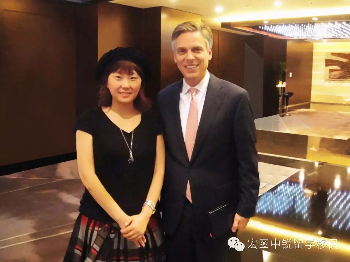 美国前移民局局长，强势来泰！零距离解析如何就读美国一流大学，留学生毕业后如何留美工作并获绿卡！